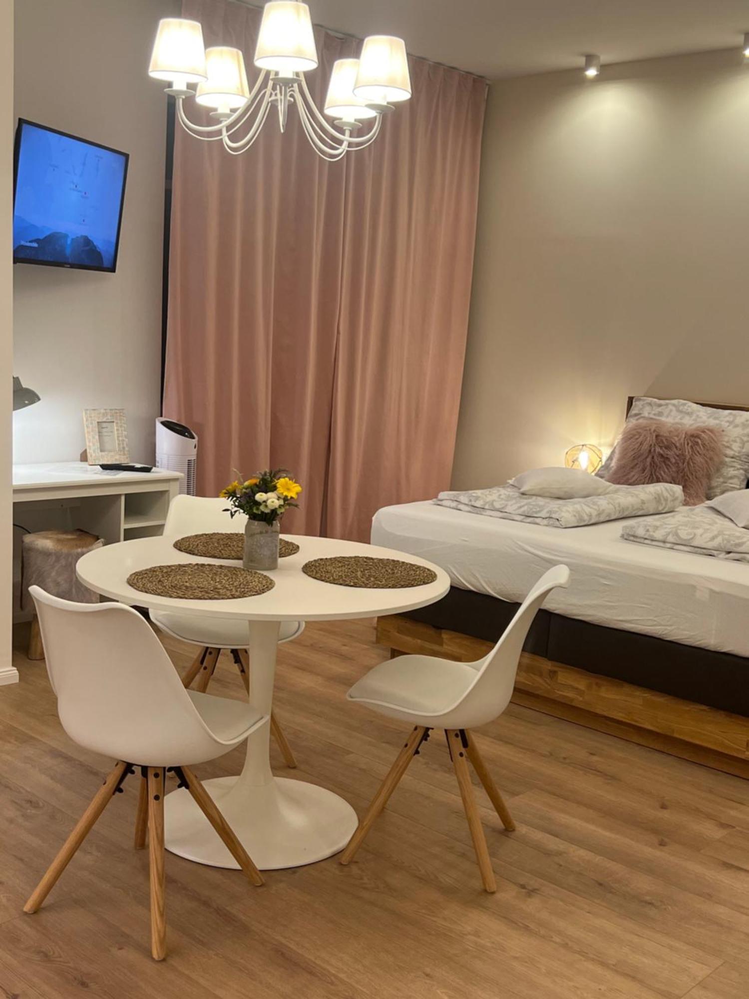 Die "Boho Suite" Im Herzen Von Hartberg I Parking Extérieur photo